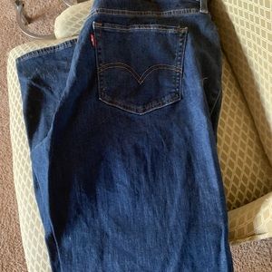 Women’s Levi’s 16w like new